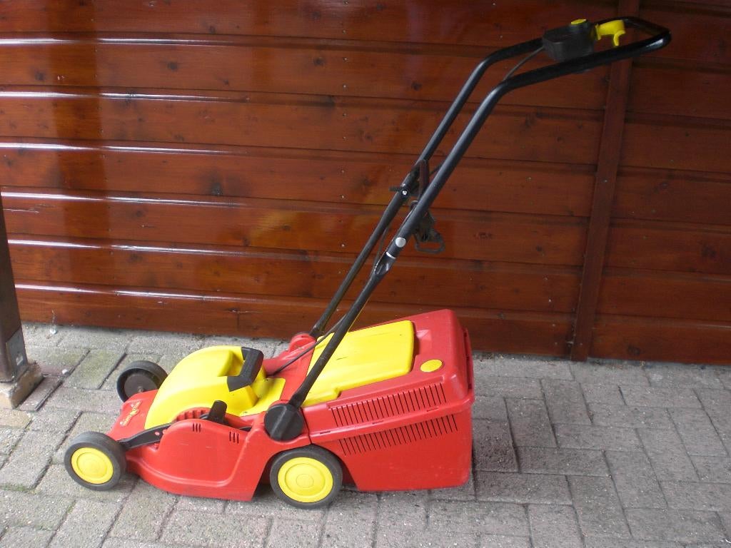 WOLF  electr. grasmachine, Tuin en Terras, Grasmaaiers, Ophalen, Gebruikt, Elektrische grasmaaier, Opvangbak