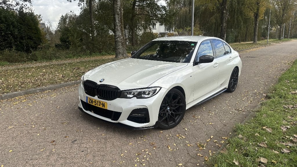 BMW 3-Serie 320i (B48D/330i), Auto's, BMW, Automaat, 1998 cc, Zwart, 4 cilinders