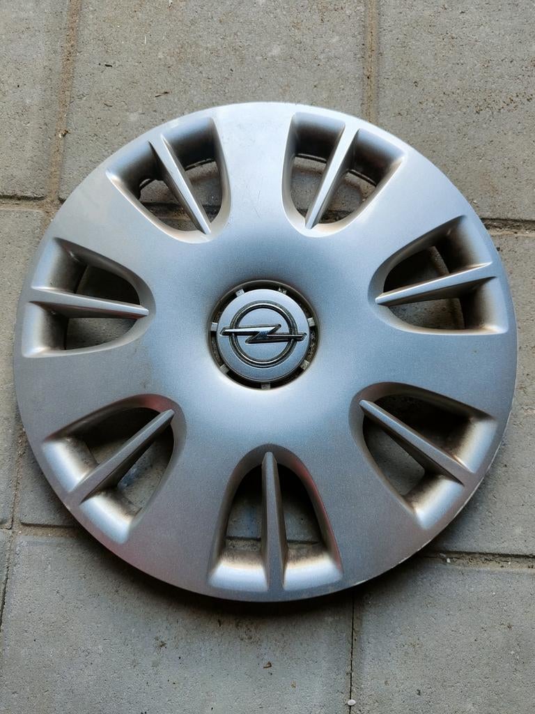 Opel wieldop Corsa D, Ophalen
