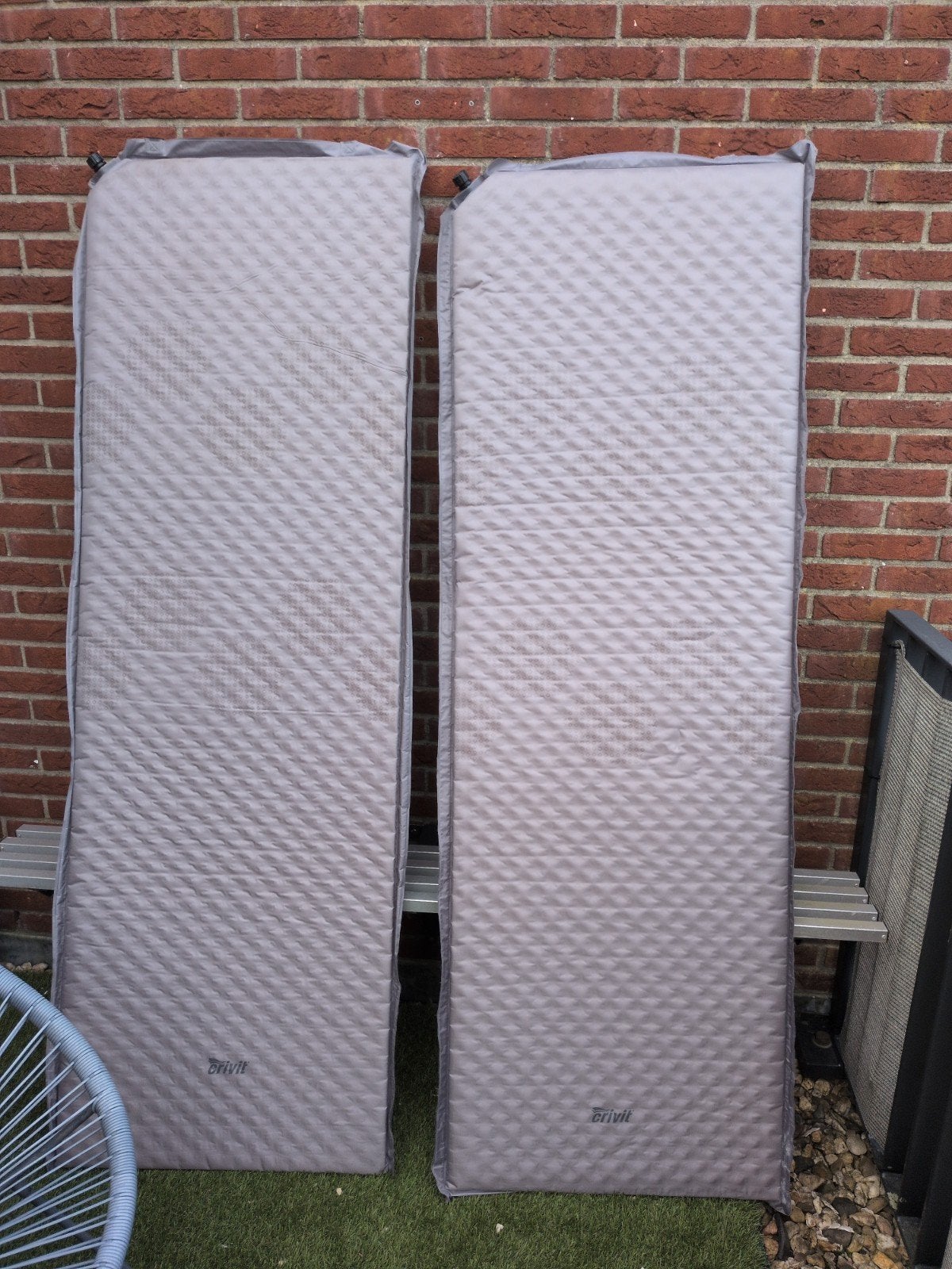 2 X zelfopblaasbare slaapmat, Caravans en Kamperen, Kampeeraccessoires, Verzenden, Zo goed als nieuw