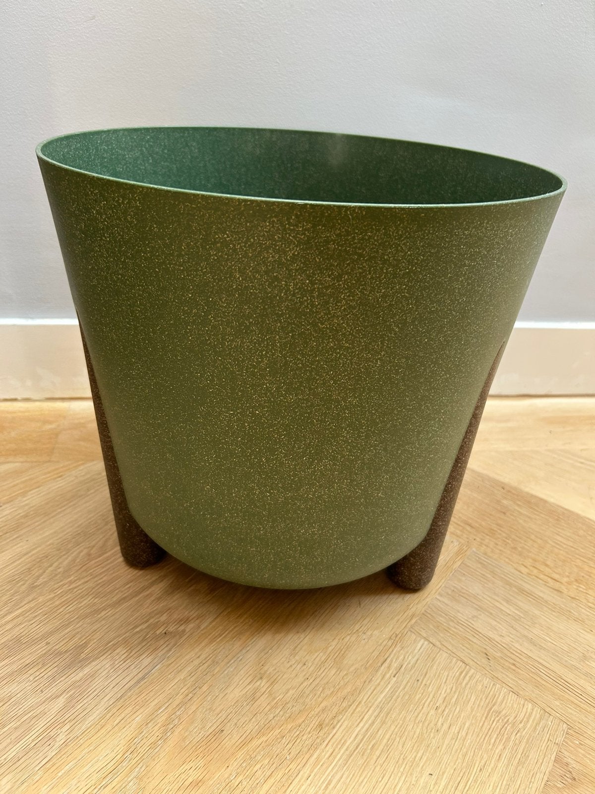 Bloempot kunststof merk Lamela, Kunststof, Rond, Zo goed als nieuw, Minder dan 40 cm