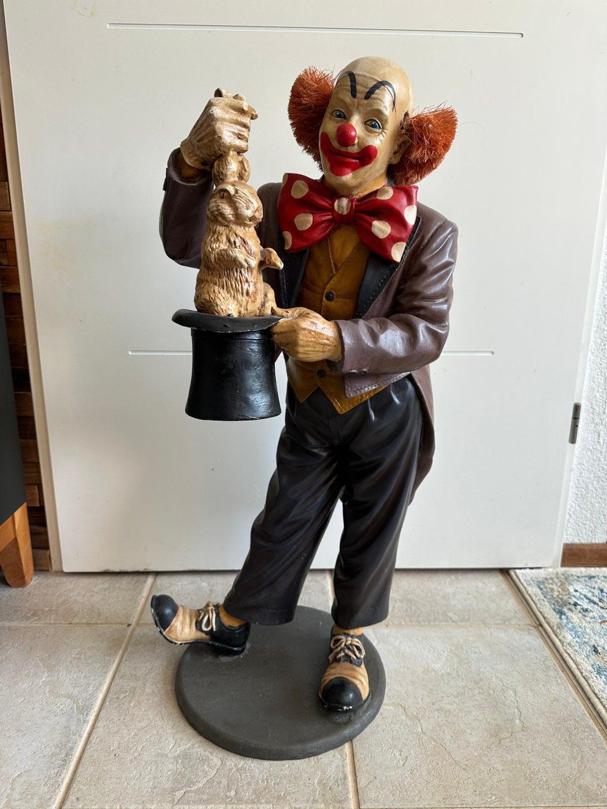 Jun Asilo clown, Ophalen, Zo goed als nieuw