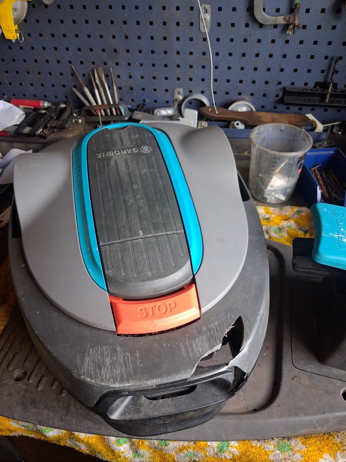 Gardena robotmaaier, Tuin en Terras, Robotmaaiers, Ophalen, Gebruikt, Minder dan 20 cm