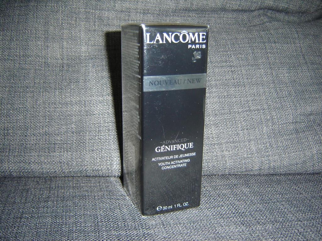 Lancôme Génifique serum 30 ml, Ophalen of Verzenden, Nieuw, Gehele gezicht, Verzorging