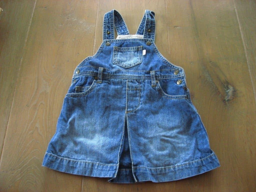 stoer spijkerjurkje / denim overgooier, maat 80, Verzenden, Zo goed als nieuw, Meisje, Jurkje of Rokje
