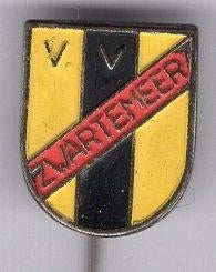 V.V. Zwartemeer zilverkleurig voetbalclub speldje ( Z_068 ), Verzenden, Zo goed als nieuw, Sport, Speldje of Pin