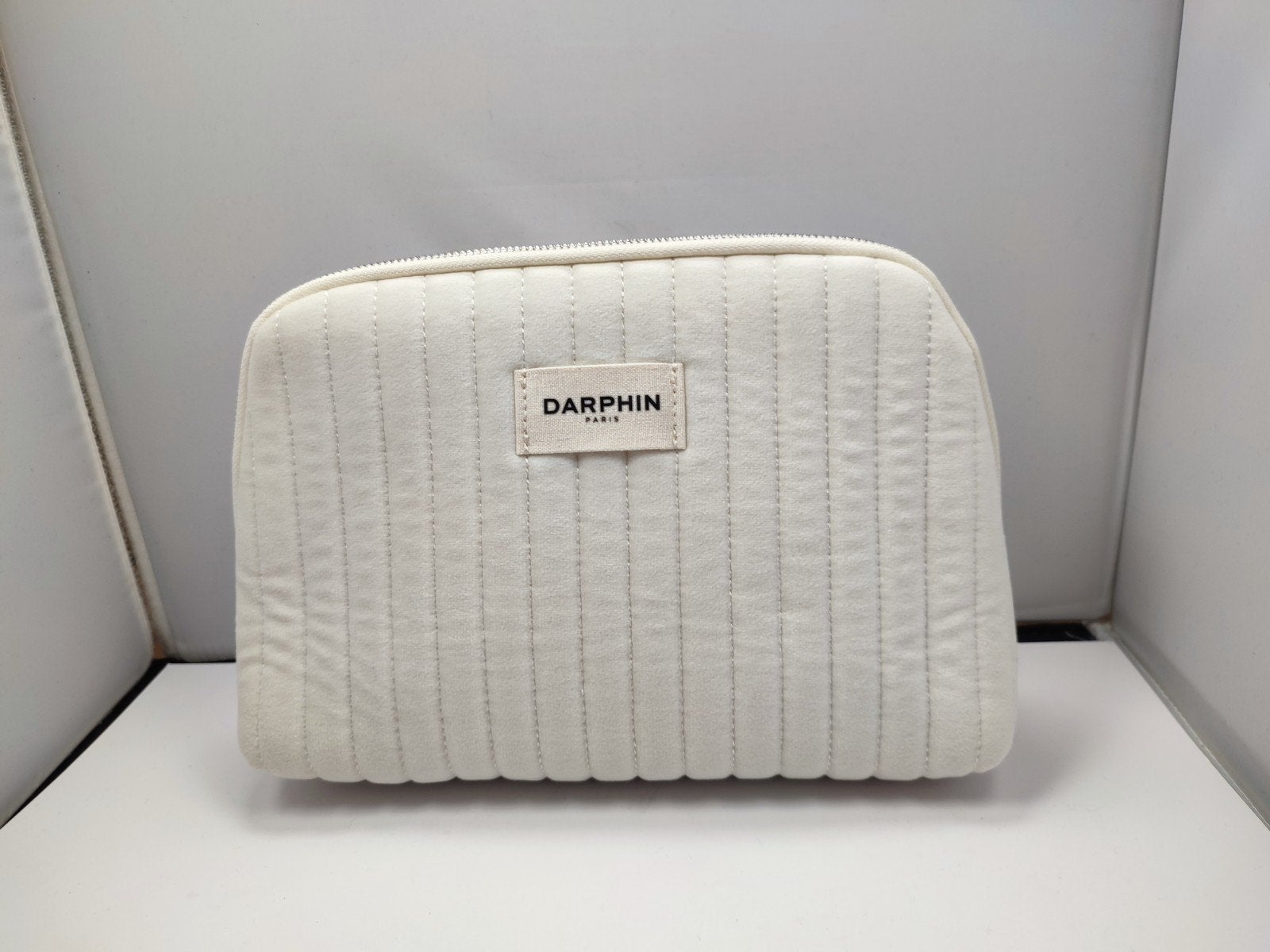 Darphin Paris Make-up Tasje - Crème Wit NIEUW, Sieraden, Tassen en Uiterlijk, Ophalen of Verzenden, Nieuw, Wit, Heer of Dame