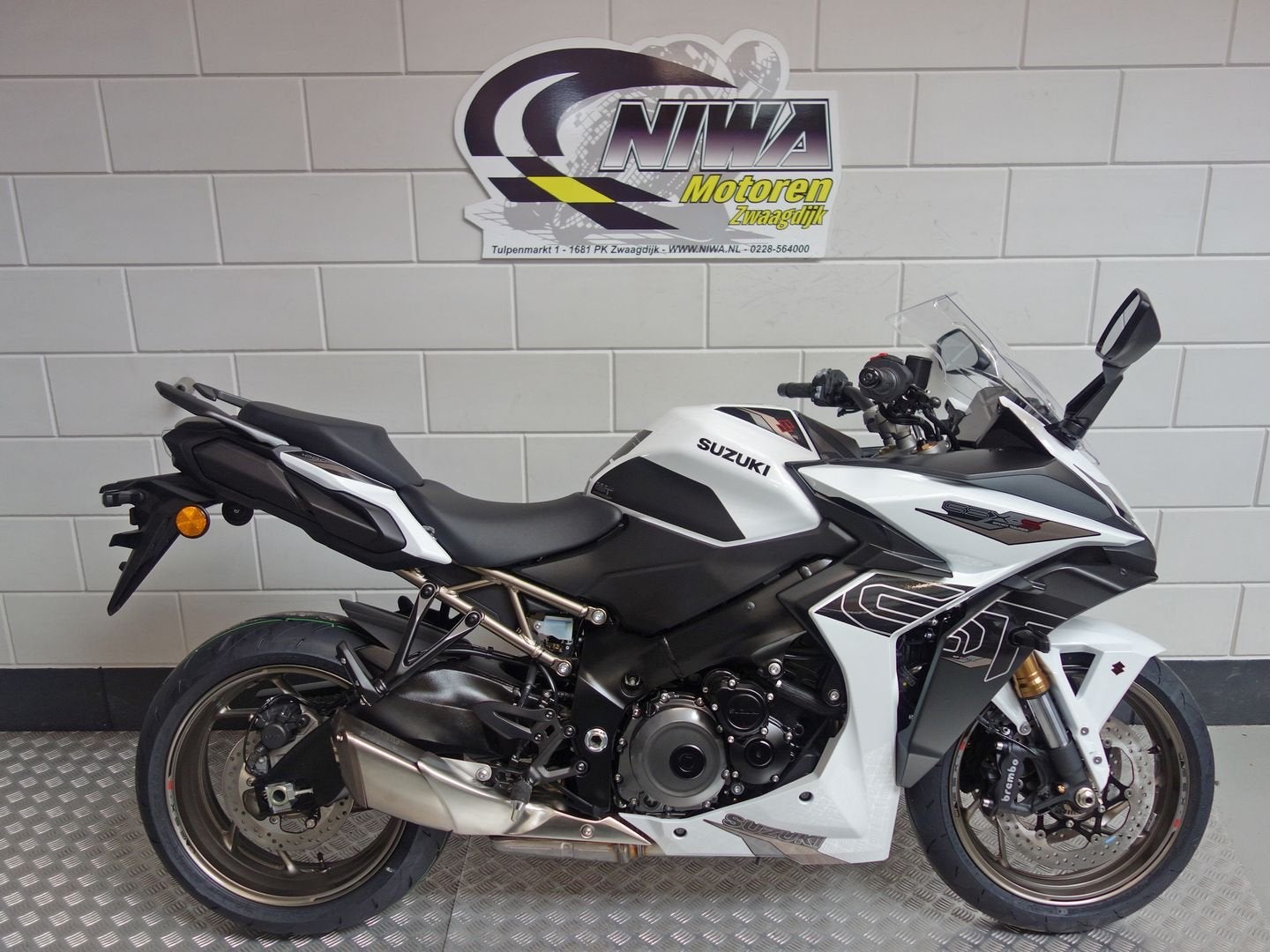 Suzuki GSX-S 1000 GT, SUZUKI, 4 cilinders, Motorrijbewijs A, Bedrijf
