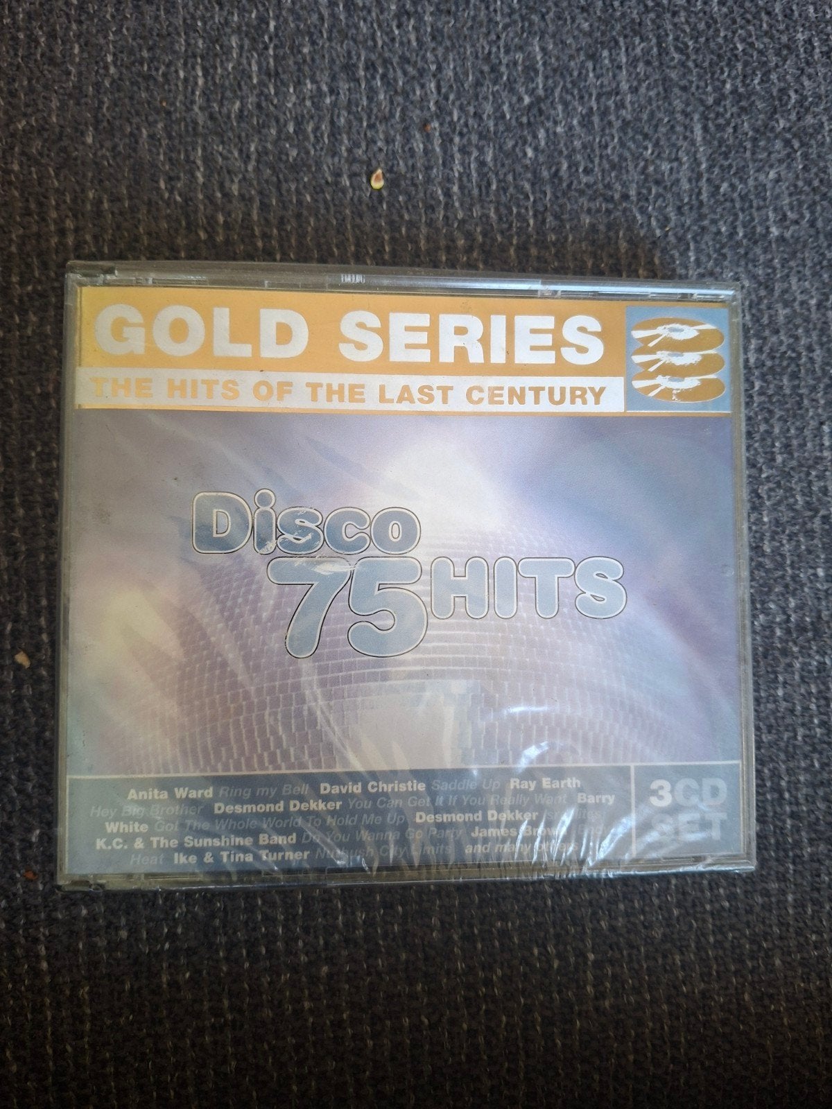 CD - Disco 75 Hits Gold Series - 3 CD BOX SEALED, Ophalen of Verzenden, Nieuw in verpakking, Disco