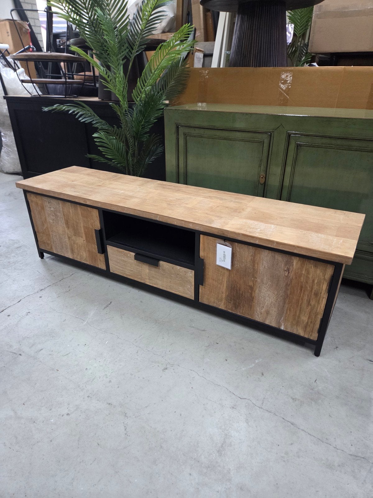 TV-Meubel Tomar 180 cm Teakhout van Livingfurn, Ophalen, ., 150 tot 200 cm, Teakhout