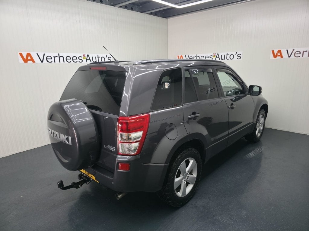 Suzuki Grand Vitara 2.4 Exclusive 4x4 (bj 2008), Auto's, Suzuki, Stof, Gebruikt, 4 cilinders, 1850 kg