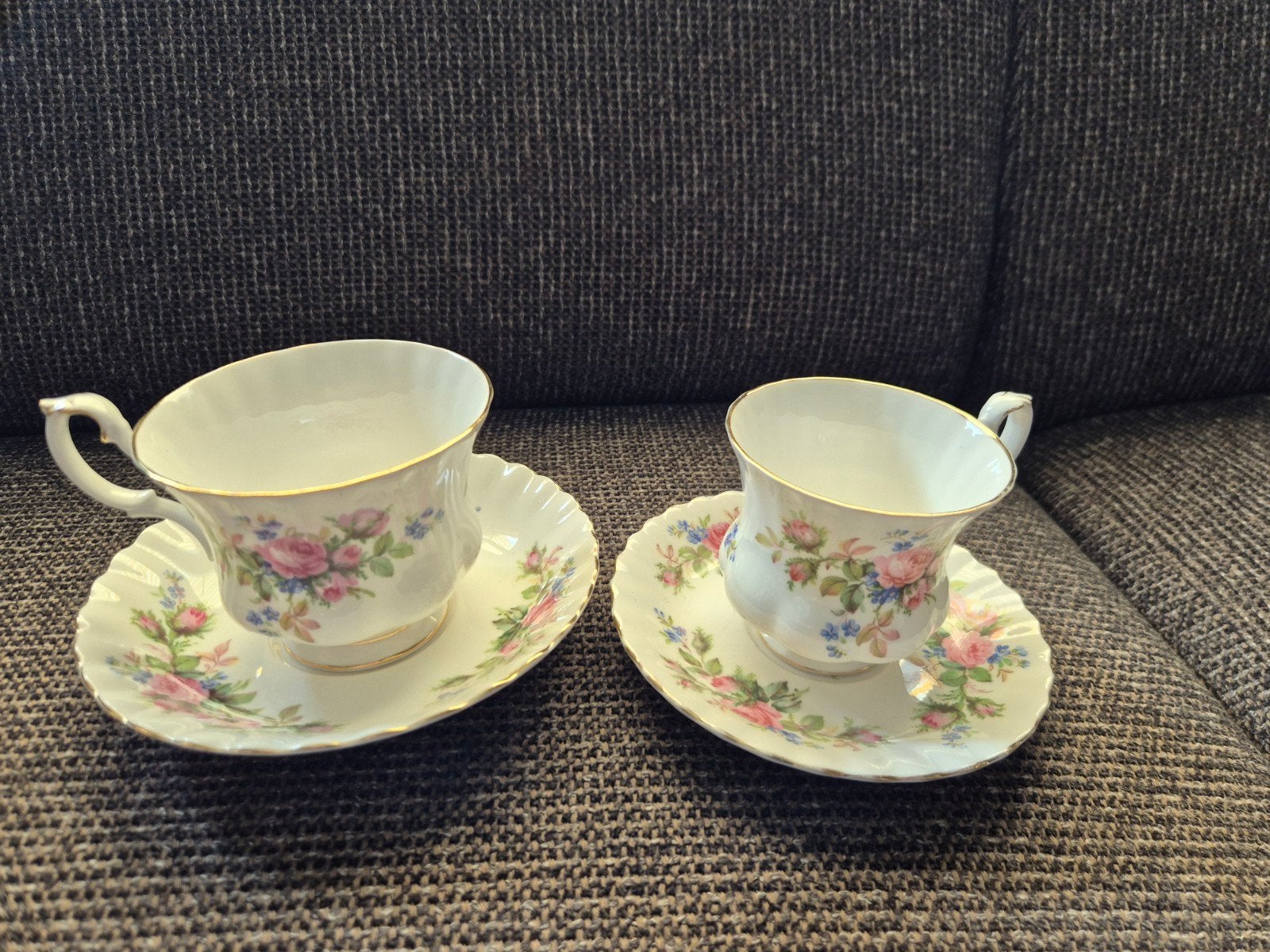 Royal Albert Moss Rose kop en schotels (2 sets), Ophalen of Verzenden