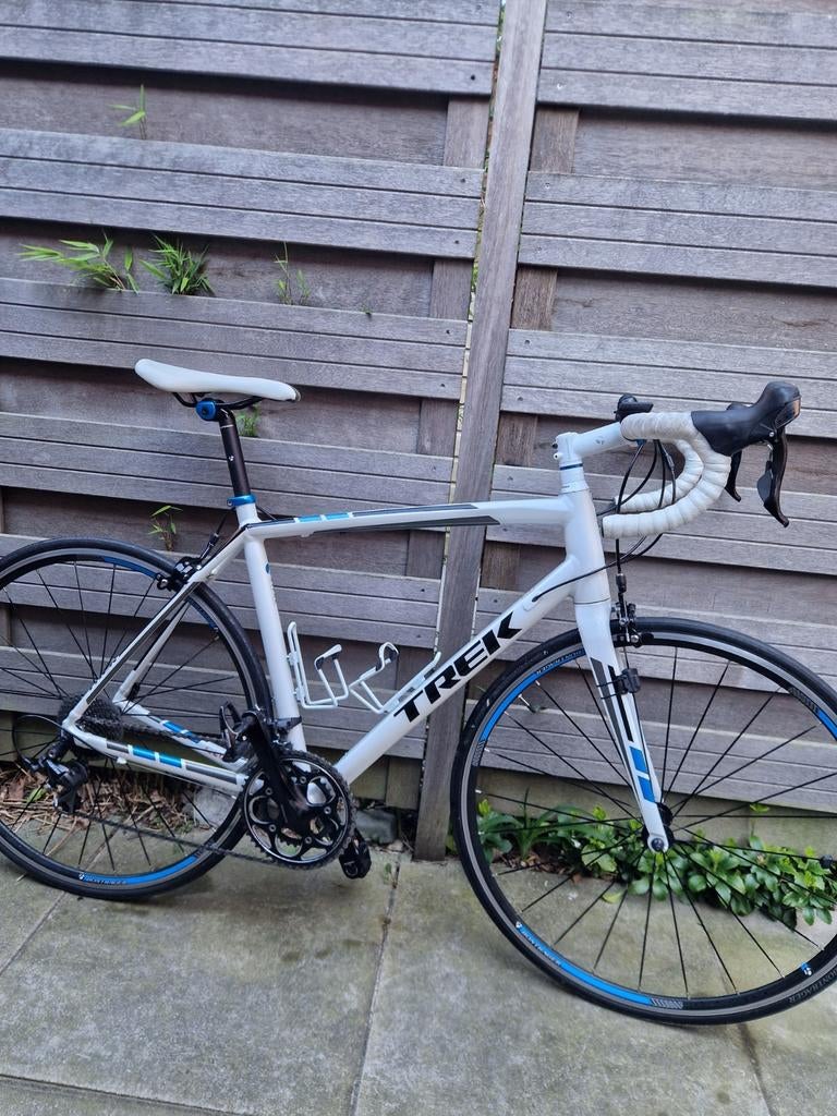 Trek Madone 2.1 racefiets - Maat 56 - Shimano 105, Fietsen en Brommers, Fietsen | Racefietsen, 28 inch, Velgrem, Aluminium, Zo goed als nieuw