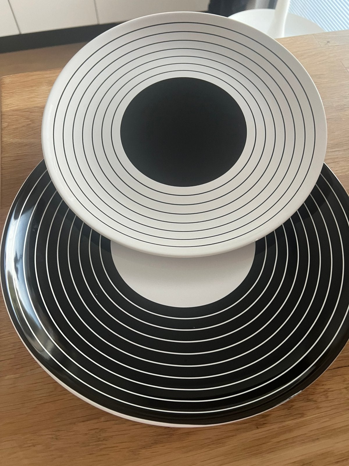 Mooie borden , zwart / wit, Huis en Inrichting, IKEA, Ophalen of Verzenden, Zo goed als nieuw, Bord(en)