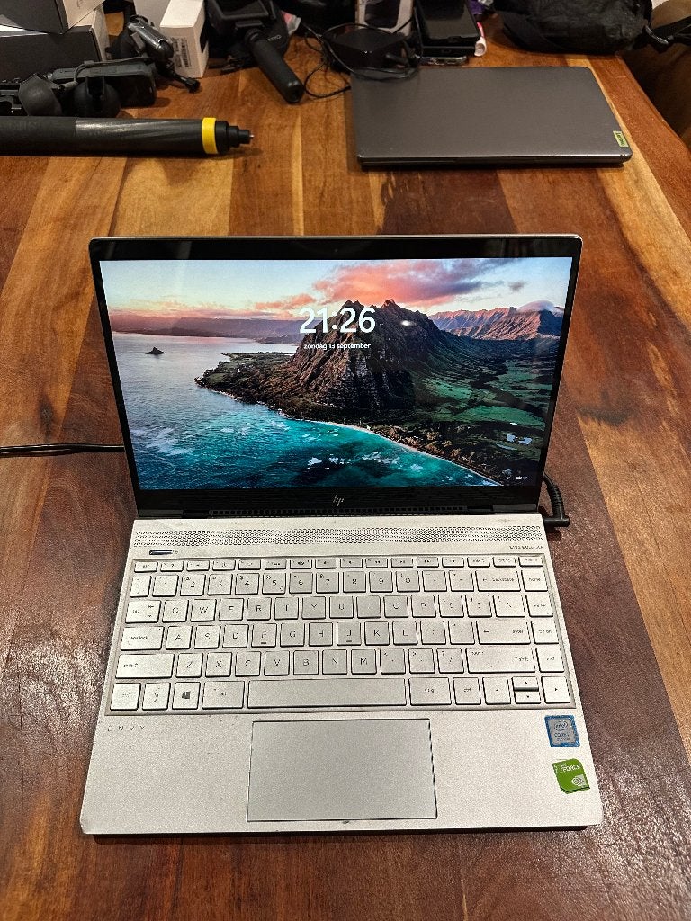 HP Envy 13 i7-8550U 8GB 512GB SSD 4K scherm MX150, Gebruikt, Met videokaart, 2 tot 3 Ghz, Qwerty