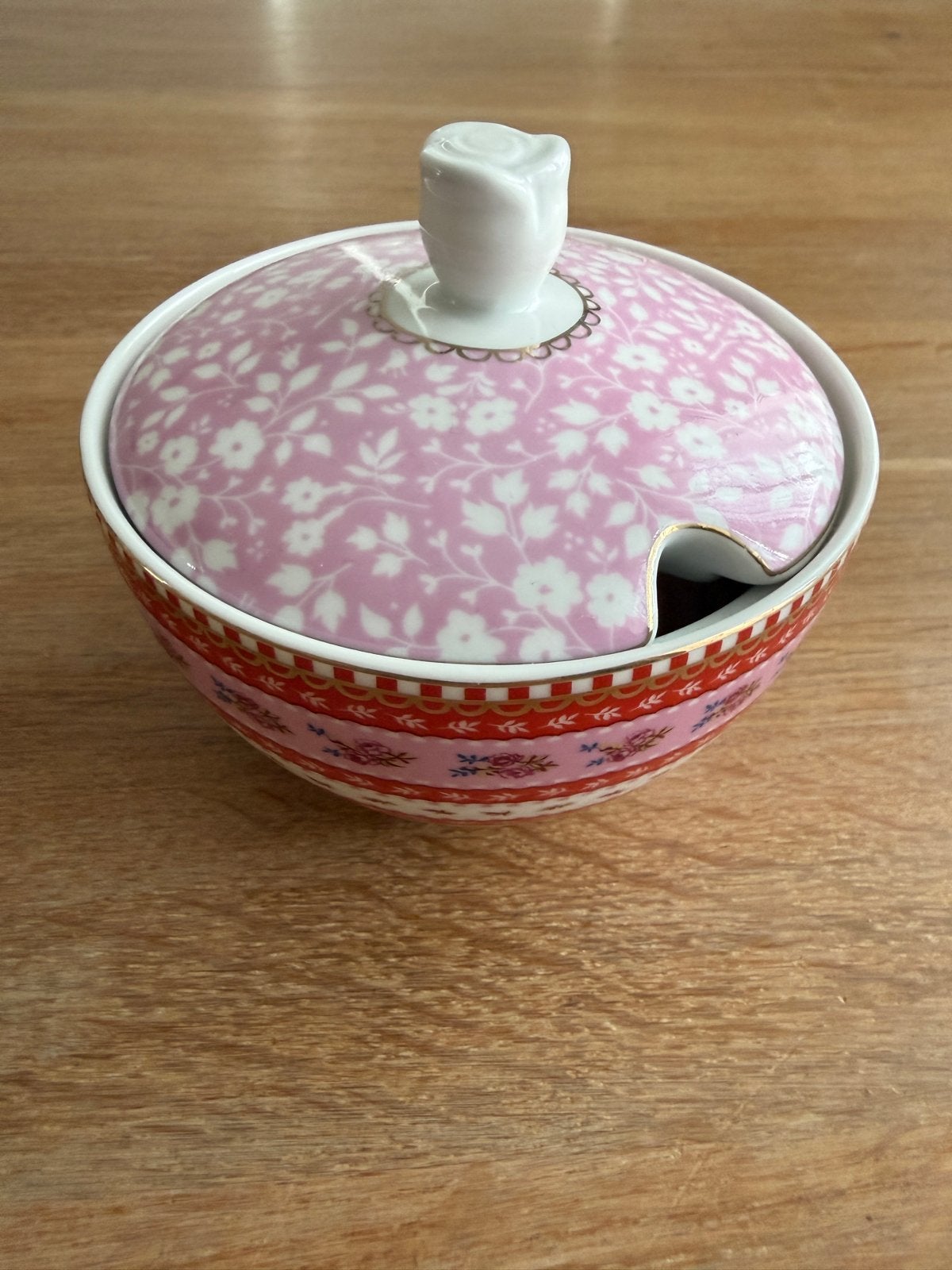 Pip Studio Suikerpot Roze Rood Ribbon, Huis en Inrichting, Keuken | Servies, Zo goed als nieuw, Overige typen, Overige stijlen