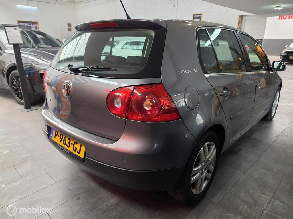 Volkswagen Golf 1.4 TSI Tour / Airco / Cruise Control/ Apk, Voorwielaandrijving, Elektrische ramen, Gebruikt, 4 cilinders
