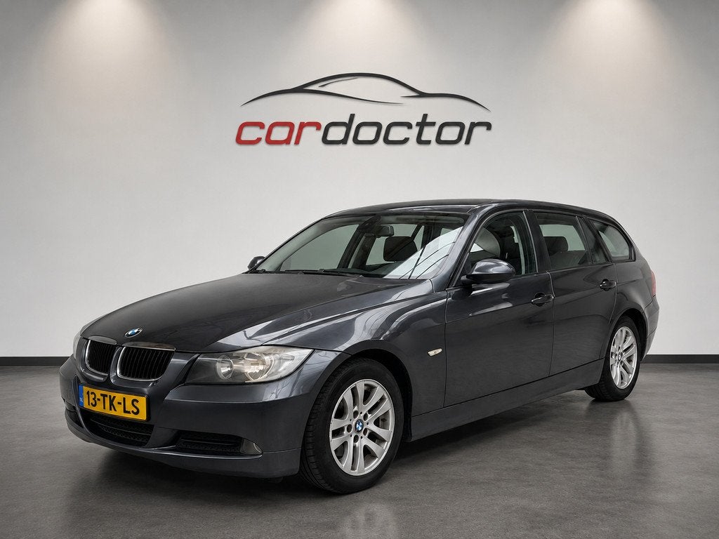 BMW 3-serie Touring 318i Business Line - AUTOMAAT - AIRCO -, Automaat, Achterwielaandrijving, Beige, 4 cilinders
