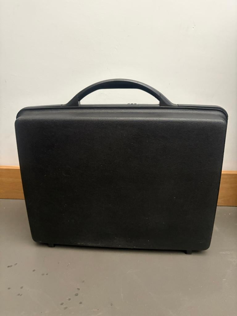 Samsonite Attachékoffer met cijferslot, Sieraden, Tassen en Uiterlijk, Koffers, Gebruikt, Hard kunststof, Minder dan 50 cm, Minder dan 35 cm