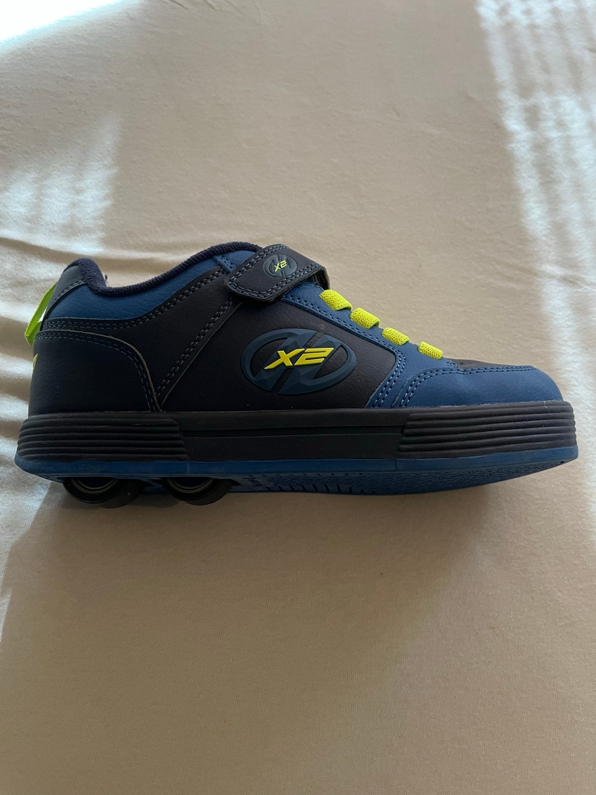 Heely's rolschoenen maat 35 - Zo goed als nieuw, Ophalen of Verzenden, Zo goed als nieuw, Jongen of Meisje, Sportschoenen