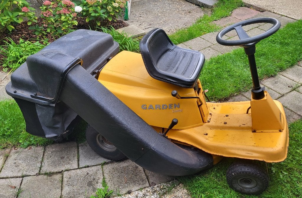 Zitmaaier, Tuin en Terras, Ophalen, Gebruikt, Elektrische starter, Stiga