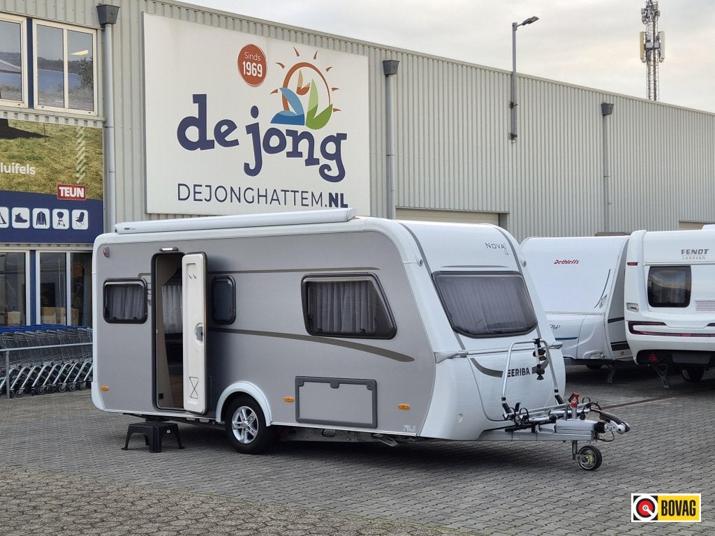 Eriba Nova Light 470 Enkele bedden - Luifel, Standaardzit, Bedrijf, 5 tot 6 meter, Eriba