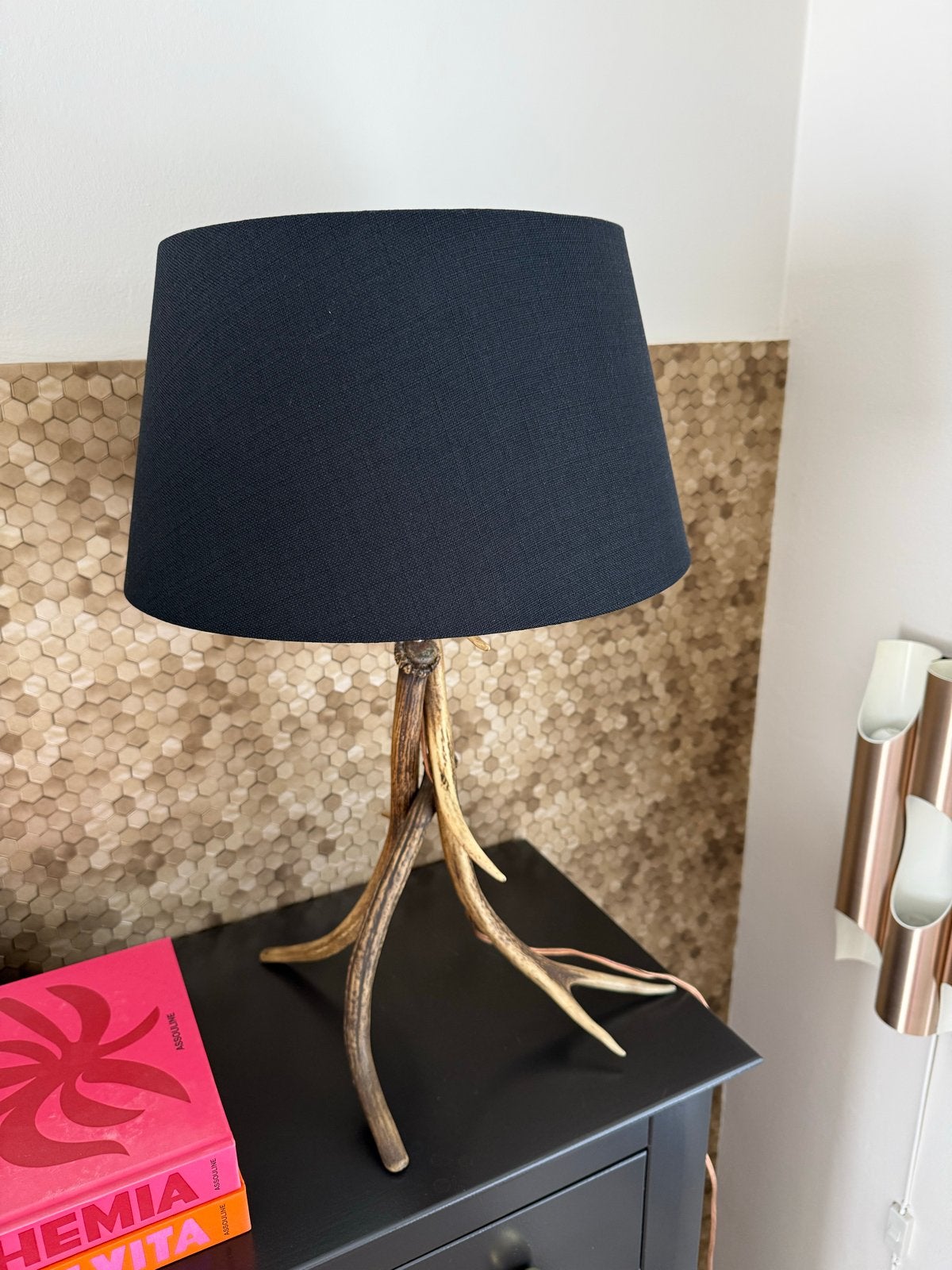 Vintage Gewei Tafellamp met Zwarte Kap - Landelijk/Modern, Ophalen, Gebruikt, Vintage, Natuurlijk materiaal