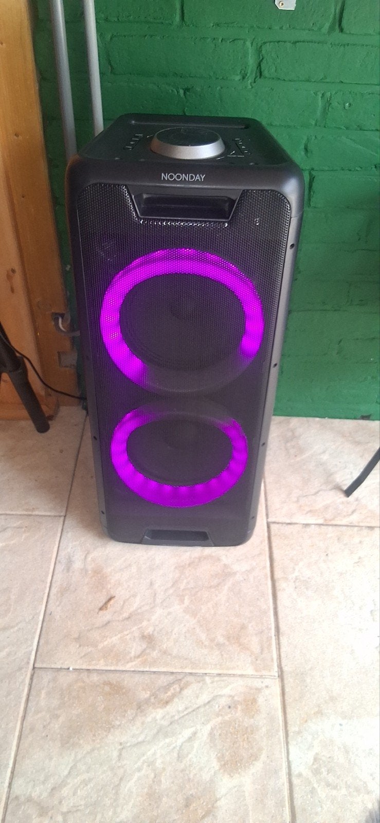 Bluetooth Speaker met Lichteffecten - Accu & Netstroom, Audio, Tv en Foto, Luidsprekers, Ophalen of Verzenden