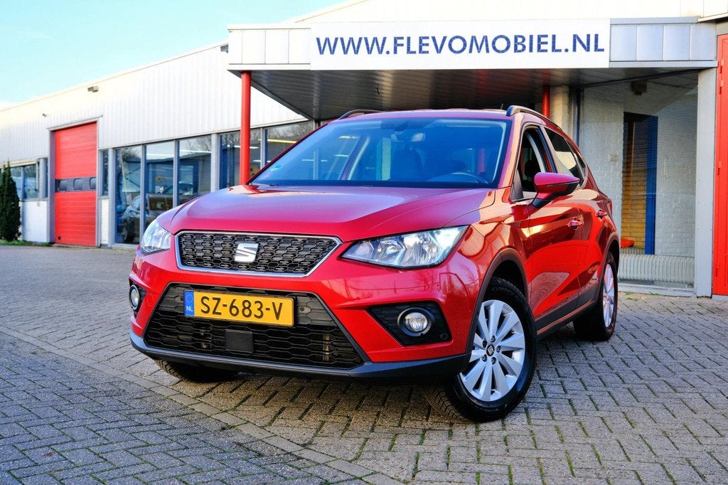 Seat Arona 1.0 TSI Style Business Intense Navi|Adapt.Cruise|, Auto's, Voorwielaandrijving, Gebruikt, 49 €/maand, Origineel Nederlands