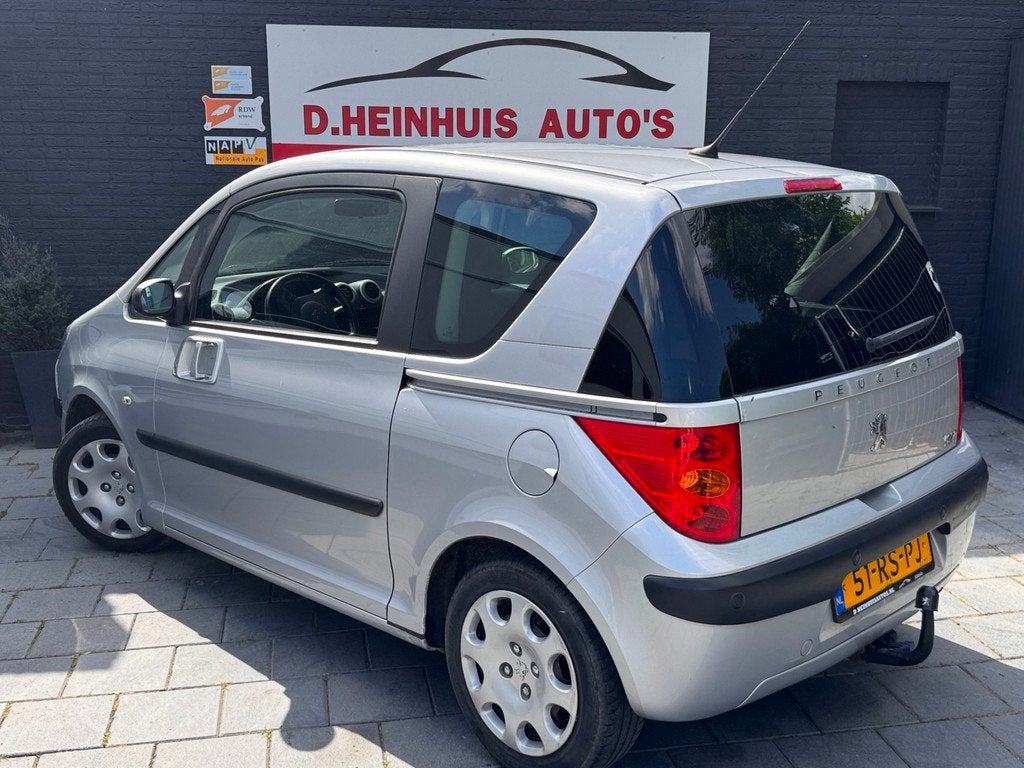 Peugeot 1007 1.4 Gentry AIRCO|RIJD GOED|APK NIEUW, Auto's, Peugeot, Voorwielaandrijving, 4 cilinders, Elektrische ramen, 4 stoelen