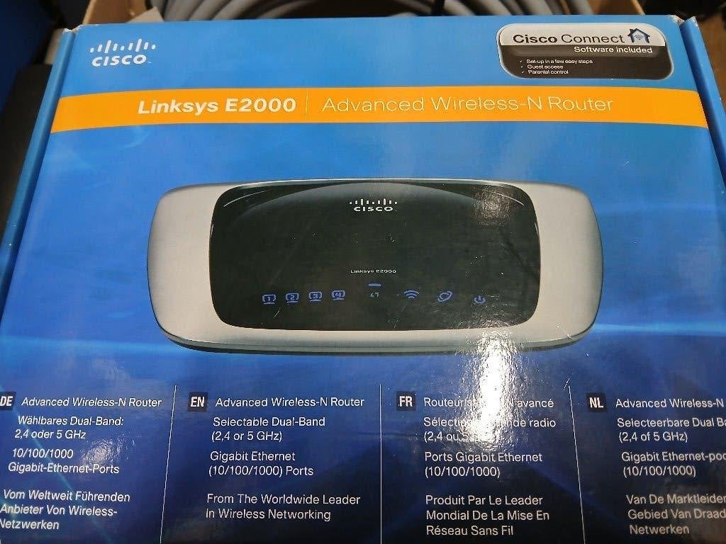 Linksys E2000 Gigabit Router, Ophalen of Verzenden, Zo goed als nieuw, Router, Linksys