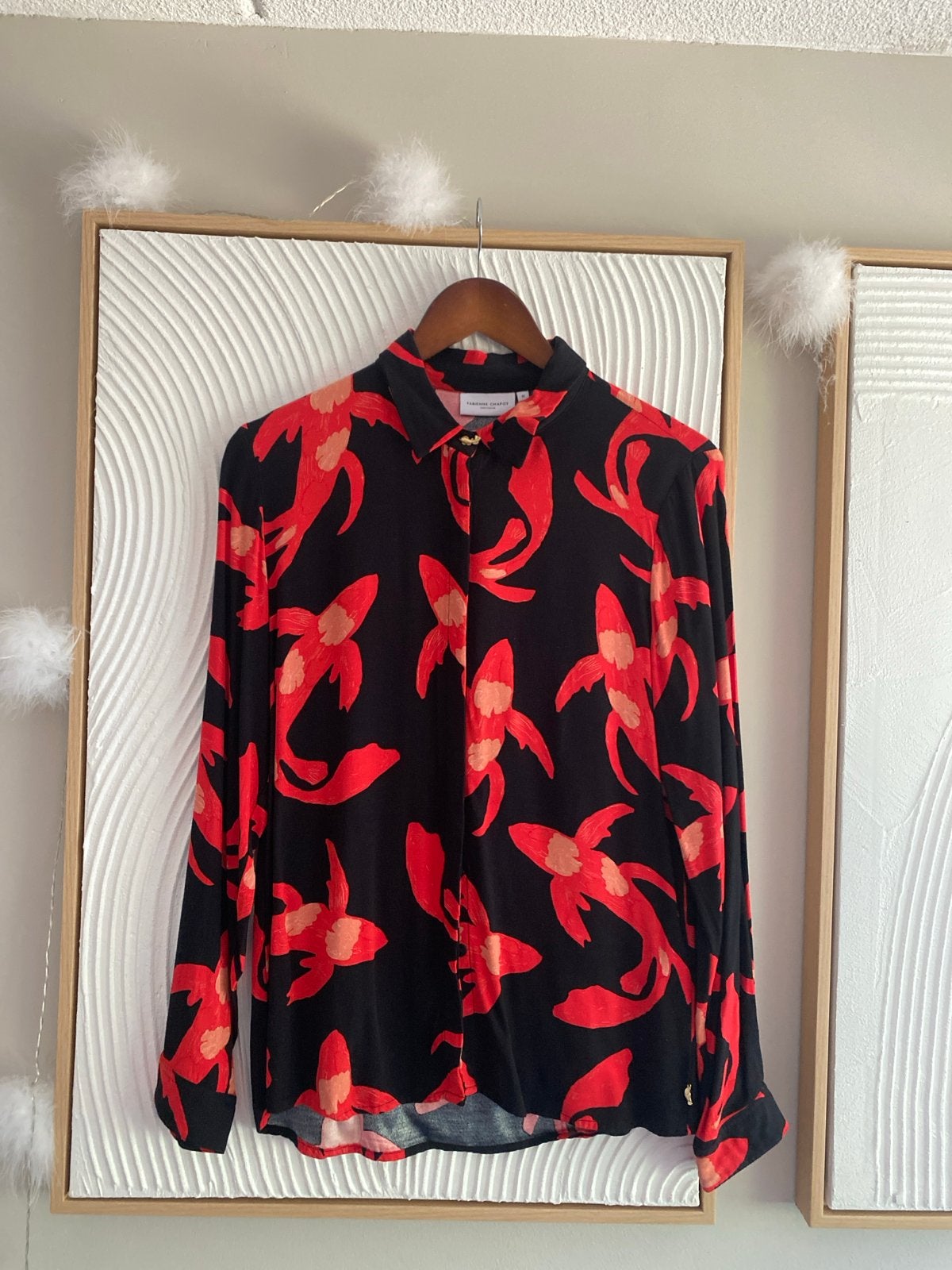 Fabienne Chapot Blouse Maat M - Zwart met Rode Print, Verzenden, Zo goed als nieuw, Maat 38/40 (M), Zwart
