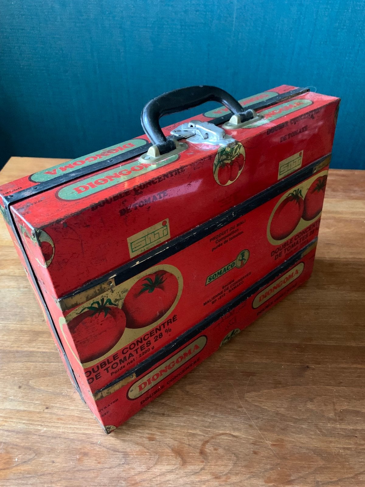 Vintage Koffer van Tomatenblikken - Uniek en Decoratief, Ophalen of Verzenden