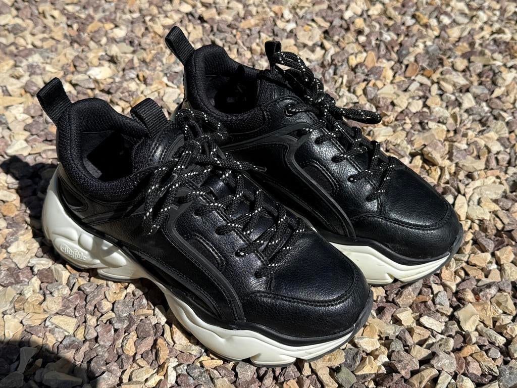 Zwarte Buffalo’s, maat 39, Zwart, Ophalen of Verzenden, Sneakers of Gympen, Gedragen