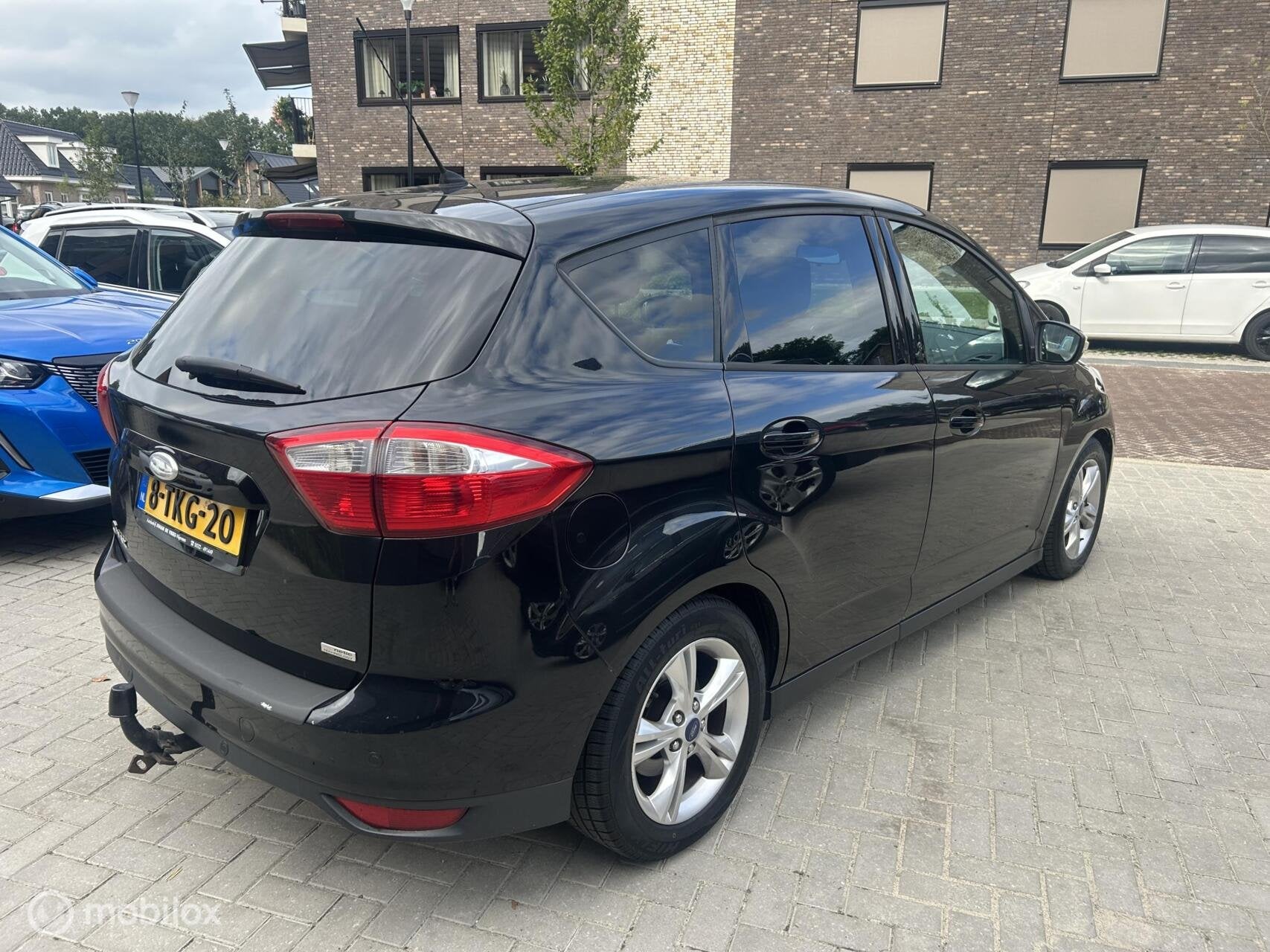 Foto 4 van Ford C-Max 1.6 150 PK Titanium Pano Stoelver