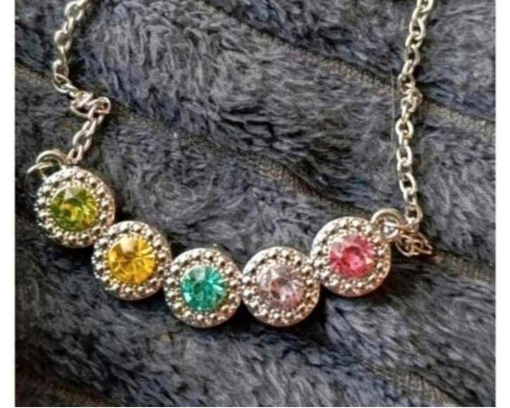 Ketting 5 kleuren stenen, Verzenden, Nieuw, Zilver, Met hanger