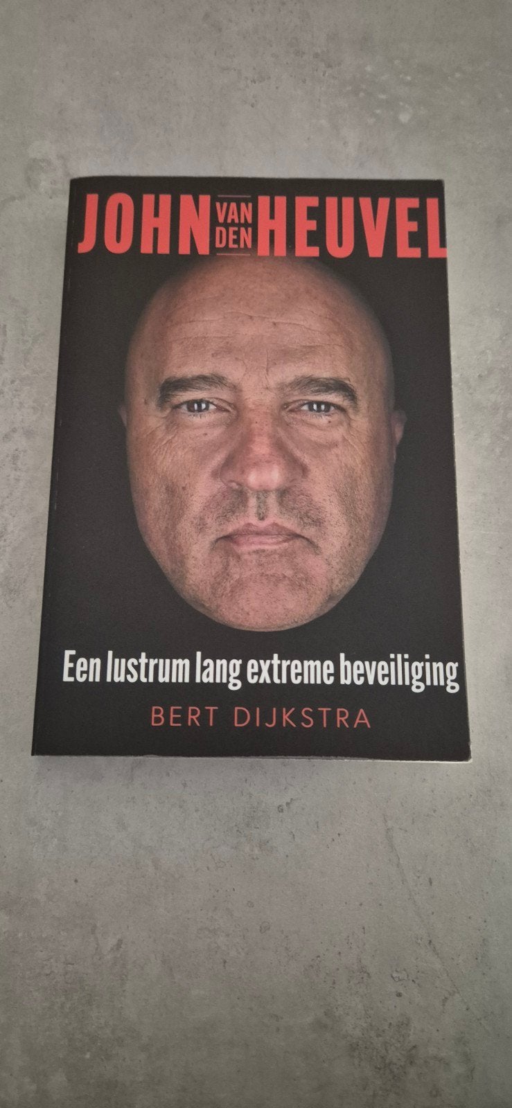 John van den Heuvel - Een lustrum lang extreme beveiliging, Boeken, Ophalen of Verzenden, Zo goed als nieuw