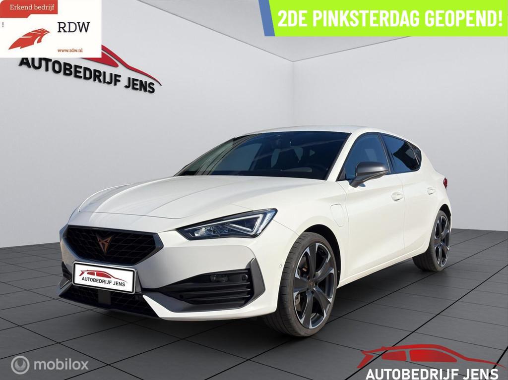 CUPRA Leon 1.4 e-Hybrid VZ 245PK|PDC|NAVI|APPLE CARPLAY, Auto's, Cupra, Gebruikt, 4 cilinders, Leon, Leder en Stof