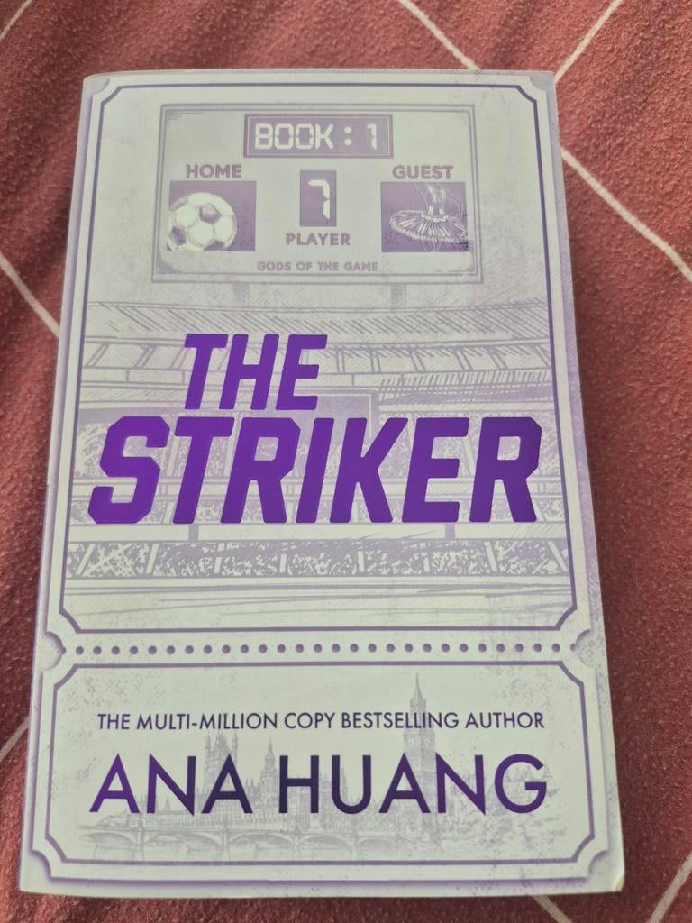The Striker  - Ana Huang engels, Boeken, Romans, Zo goed als nieuw, Wereld overig, Ophalen of Verzenden