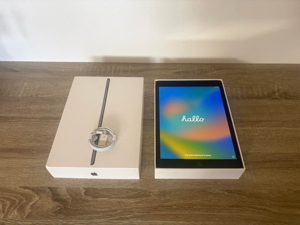 TOPSTAAT | Apple iPad 9e generatie | Met Apple doos en lader, Computers en Software, Apple iPads, 10 inch, Apple iPad, Ophalen of Verzenden