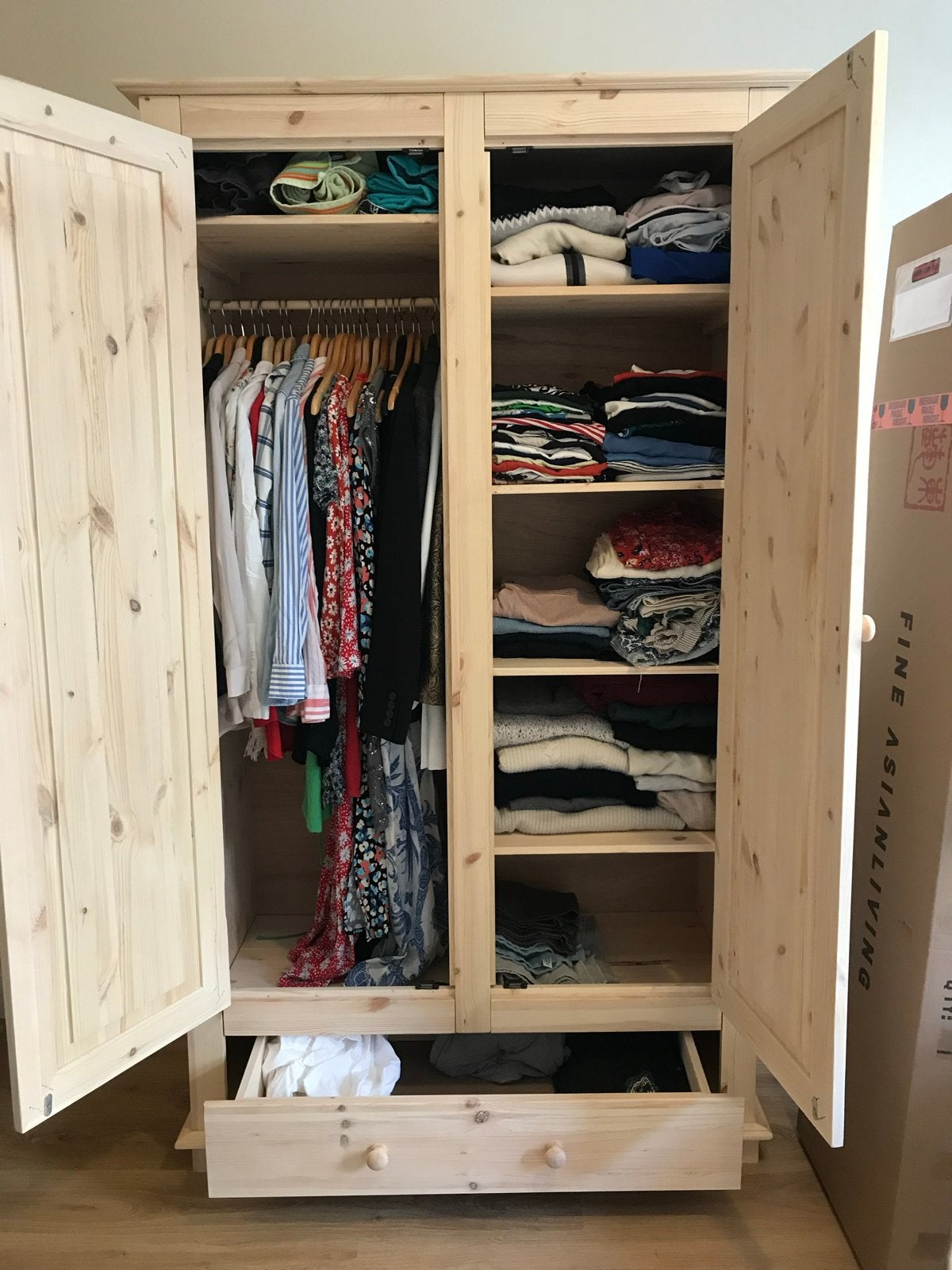 Mooie vurenhouten meisjeskast/garderobekast met lade, Huis en Inrichting, Gebruikt, 100 tot 150 cm, 200 cm of meer, Ophalen of Verzenden