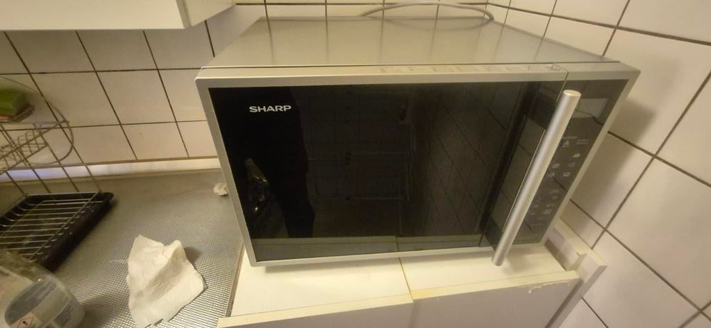 Sharp combi oven (Sharp R-961 INW) zo goed als nieuw, Ophalen, Combimagnetron, Zo goed als nieuw, Draaiplateau