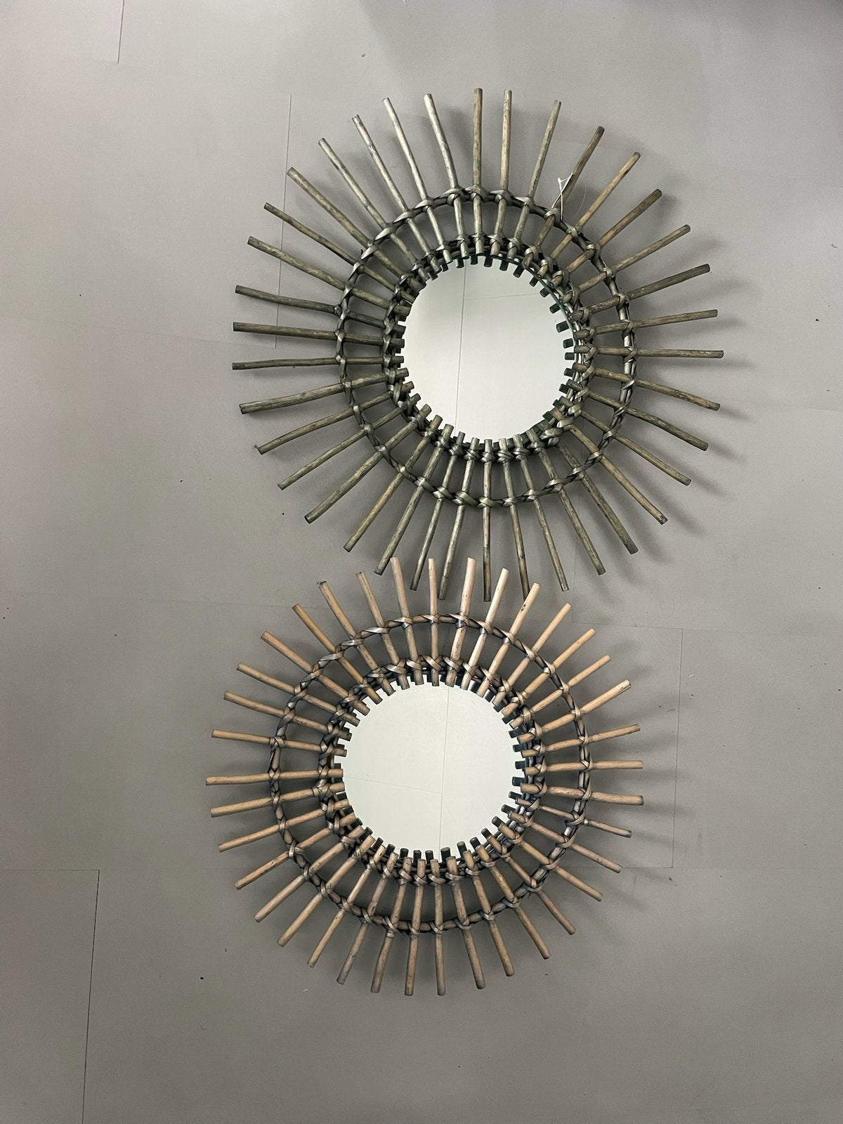 Set van 2 rotan zonnespiegels - Boheemse stijl, Huis en Inrichting, Woonaccessoires | Spiegels, Ophalen, Minder dan 50 cm, Rond