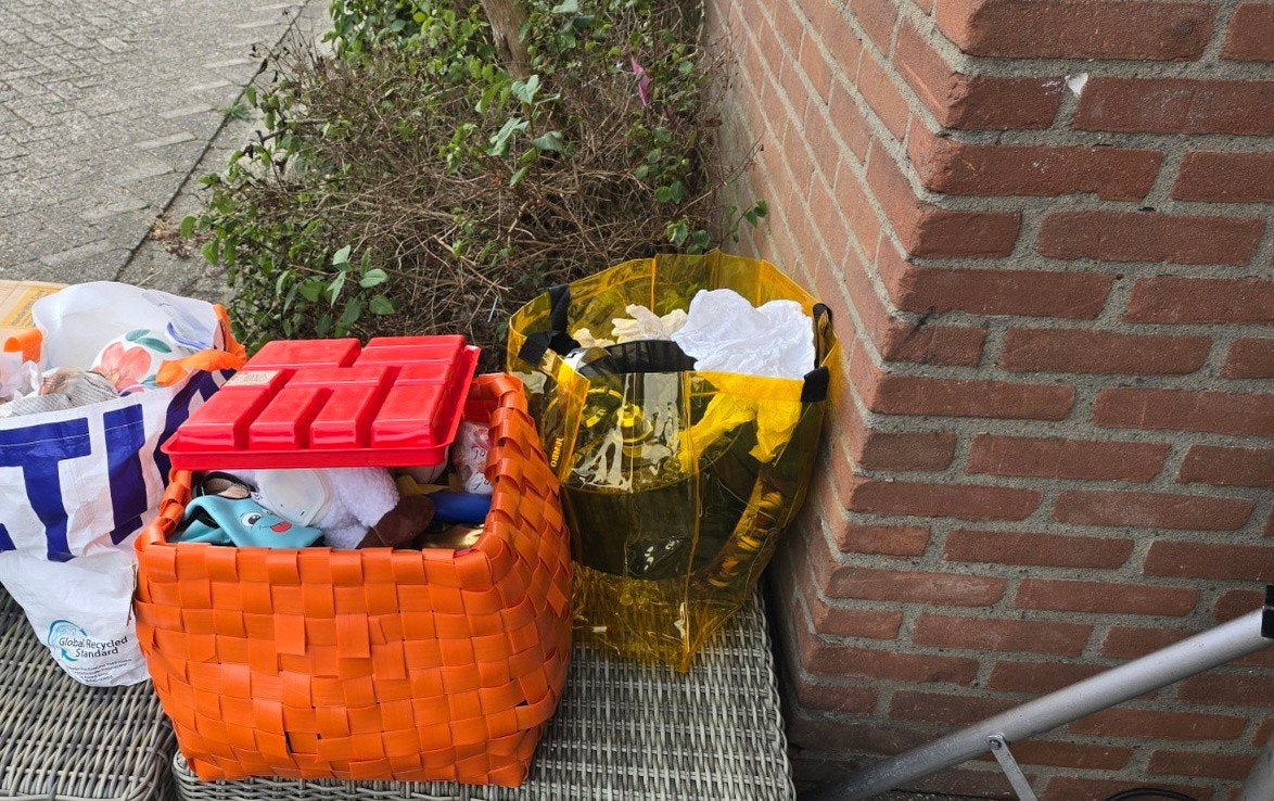 gratis heel veel mooie rommelmarktspulken, Ophalen