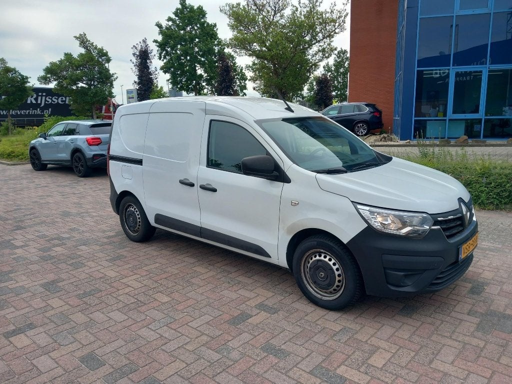 Renault Express Van 1.5 Blue dCi 75pk 2022 Wit, Auto's, Bestelauto's, Voorwielaandrijving, 4 cilinders, Renault, Leder en Stof