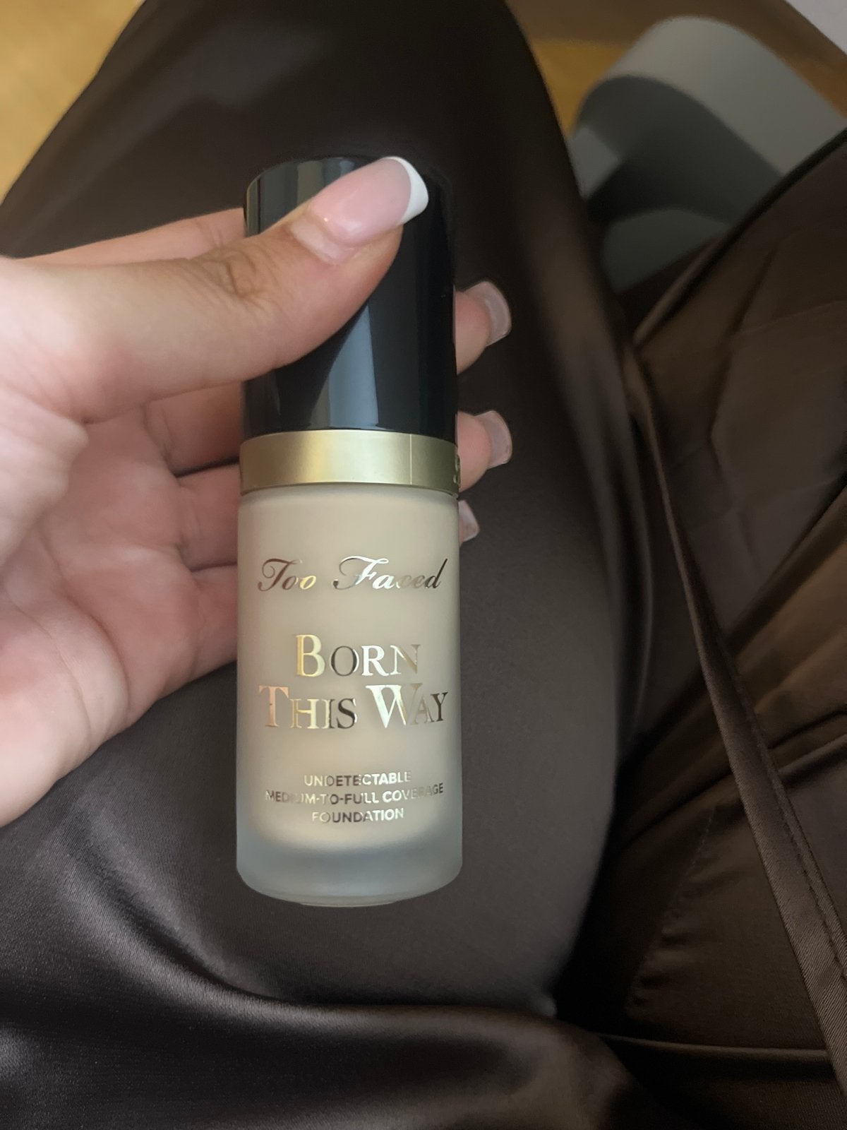 Too Faced Born This Way Foundation swan, Beige, Nieuw, Make-up, Verzenden