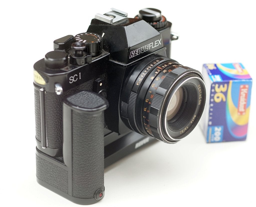 Chinon cq Revueflex SC1 (M42) met Revuemotor 35, Ophalen of Verzenden, Compact, Overige Merken