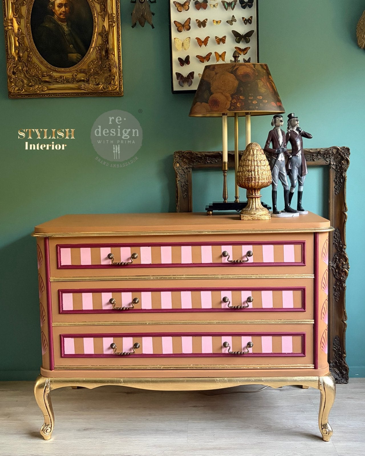 The golden shell cabinet, Ophalen of Verzenden, 25 tot 50 cm, 100 tot 150 cm, Minder dan 100 cm