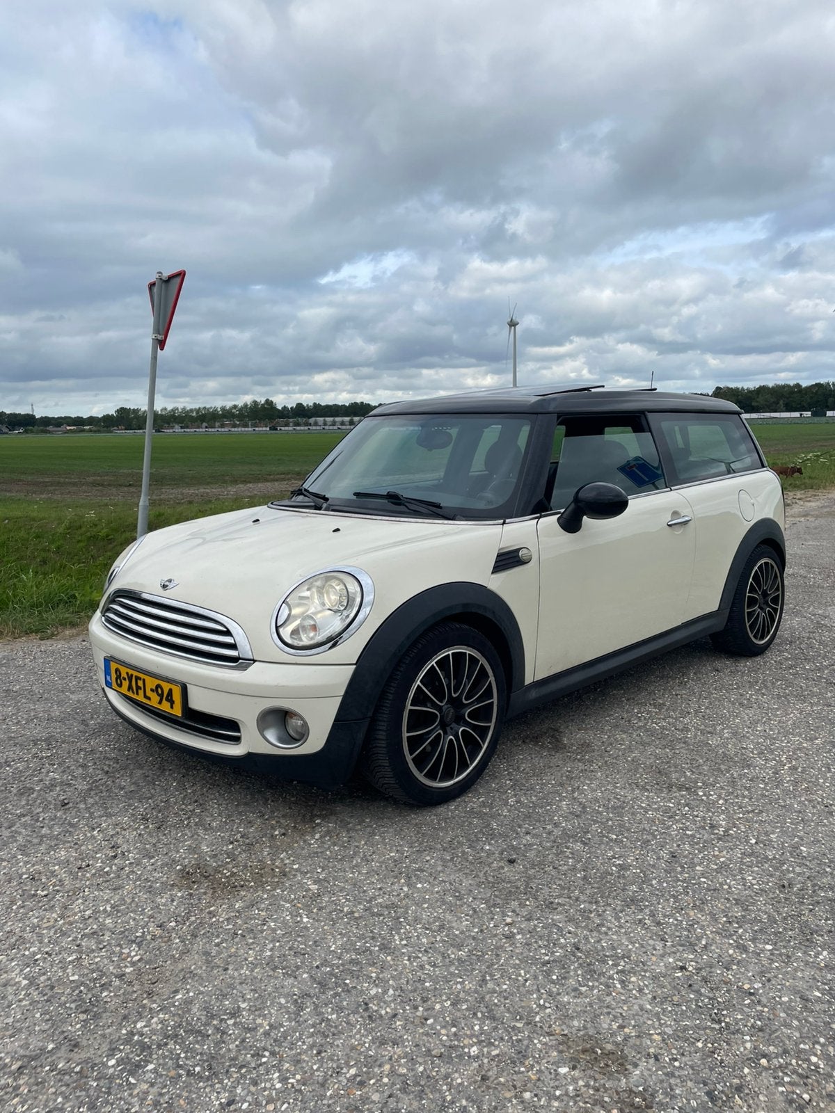 MINI Clubman 1.6 Chili | Cruise Panoramadak Zeer nette auto, Voorwielaandrijving, Zwart, 4 cilinders, 4 stoelen