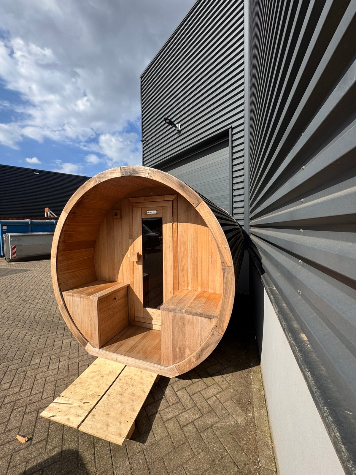 RED Cedar BARREL !! SHOWTUINMODEL, Ophalen, Zo goed als nieuw, Complete sauna